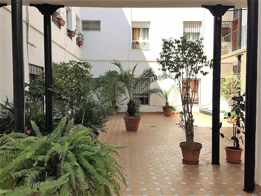 Cozy Apartment In The Center Of Sevilla 0*,
