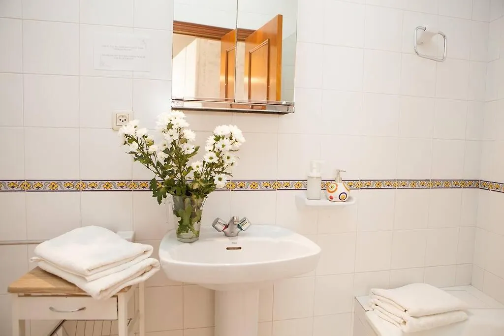 Cozy Apartment In The Center Of Sevilla 0*,